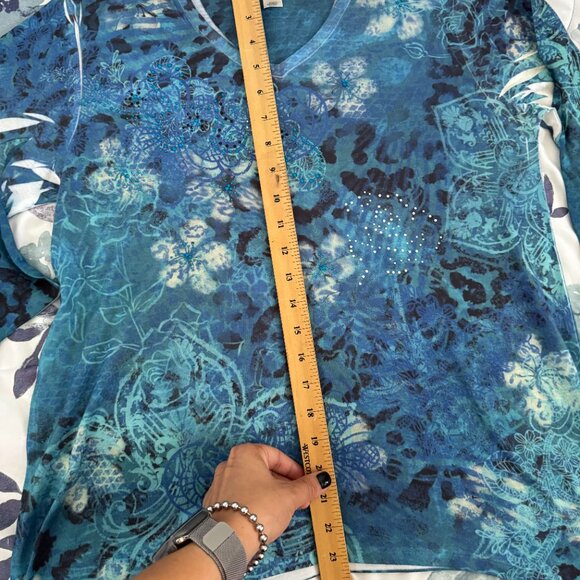 Endless Designs Women’s Blue V-Neck Tunic Top Size Small - Picture 3 of 7
